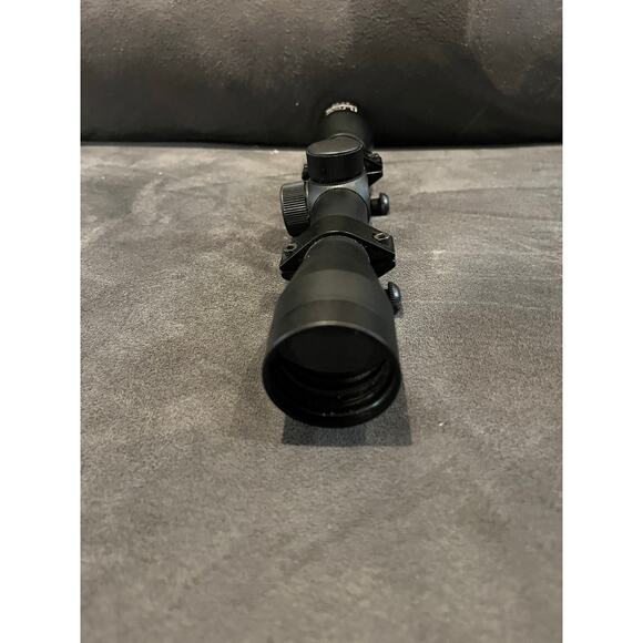 Umbrex 4x32 scope- Preowned - Picture 2 of 5